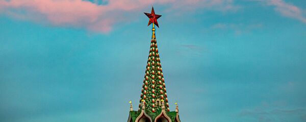 Una torre del Kremlin de Moscú - Sputnik Mundo