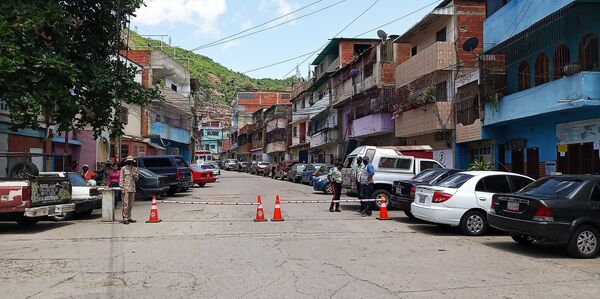 La estrategia chavista para combatir un foco de COVID-19 en Caracas La estrategia chavista para combatir un foco de COVID-19 en Caracas - Sputnik Mundo