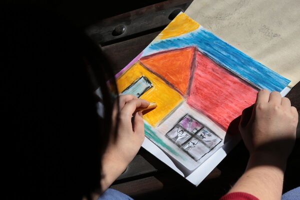 Los niños sí se enferman de COVID-19 en Chile - Sputnik Mundo