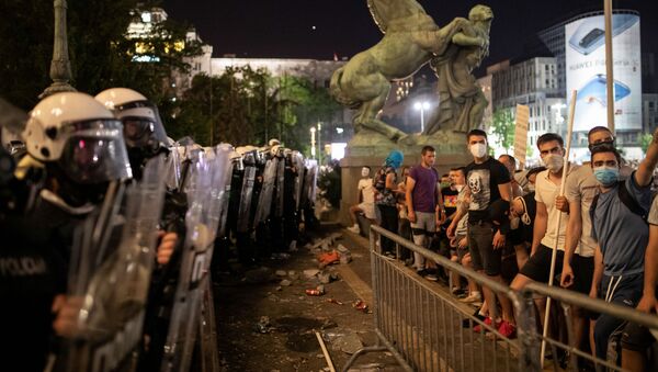 Las protestas en Belgrado, Serbia - Sputnik Mundo