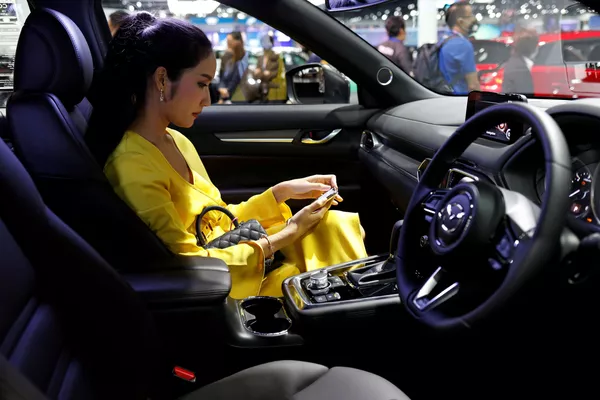 Las curvas futuristas abren el Salón Internacional Automovilístico de Bangkok
Las curvas futuristas abren el Salón Internacional Automovilístico de Bangkok
- Sputnik Mundo