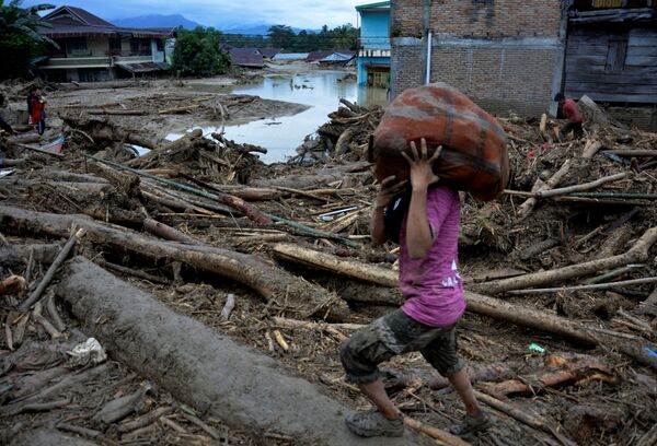 Nuevo capítulo del 2020: las intensas inundaciones azotan los países asiáticos - Sputnik Mundo