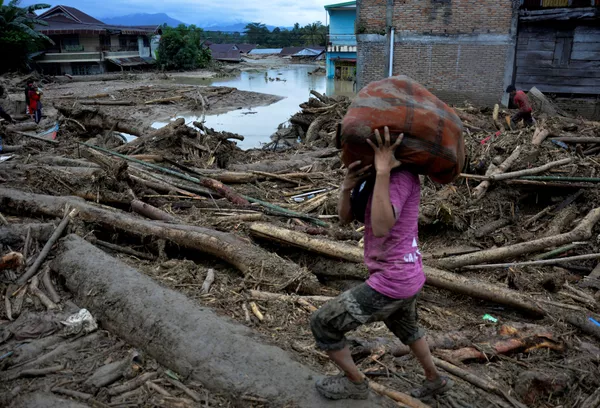 Nuevo capítulo del 2020: las intensas inundaciones azotan los países asiáticos - Sputnik Mundo