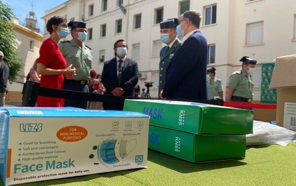 Guardia Civil incauta mascarillas caducadas - Sputnik Mundo