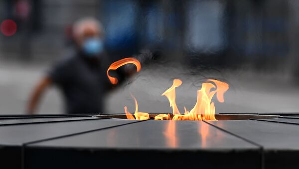 Homenaje a las víctimas del COVID-19 Homenaje a las víctimas del COVID-19 - Sputnik Mundo