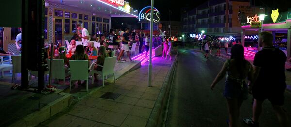 Locales nocturnos reabren en Magaluf situado en el municipio de Calvià (Mallorca) - Sputnik Mundo