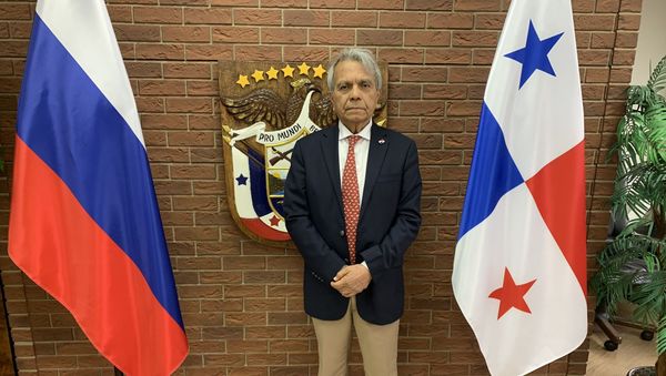Efraín Villarreal Arenales, el embajador de Panamá en Moscú Efraín Villarreal Arenales, el embajador de Panamá en Moscú - Sputnik Mundo