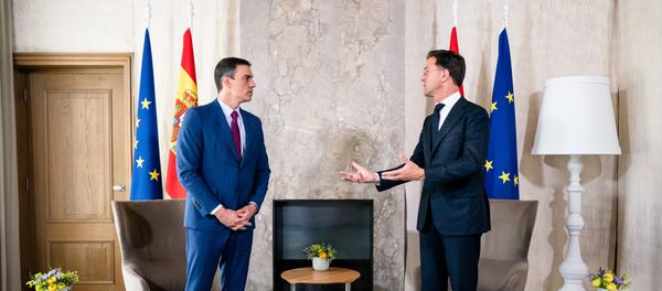 Pedro Sánchez y Mark Rutte - Sputnik Mundo