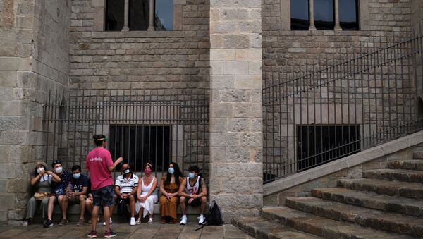 Turistas en Barcelona, España - Sputnik Mundo
