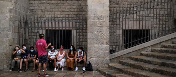Turistas en Barcelona, España Turistas en Barcelona, España - Sputnik Mundo