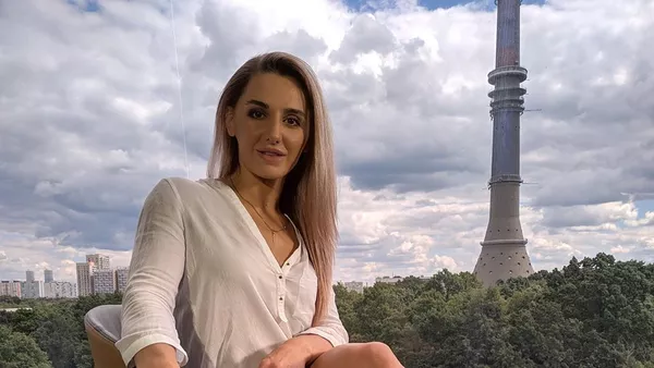 La luchadora de artes marciales ruso-moldava Alexandra Albu