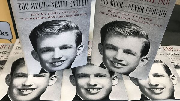 La tapa del libro de Mary L. Trump La tapa del libro de Mary L. Trump - Sputnik Mundo