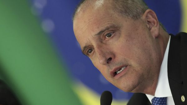 El ministro de Ciudadanía del Gobierno de Brasil, Onyx Lorenzoni El ministro de Ciudadanía del Gobierno de Brasil, Onyx Lorenzoni - Sputnik Mundo