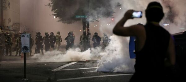 Protestas antirracistas en Portland, EEUU - Sputnik Mundo