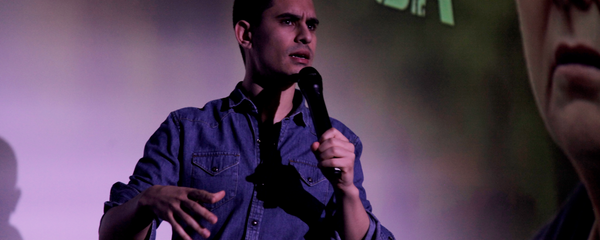 El cómico español David Suárez El cómico español David Suárez - Sputnik Mundo