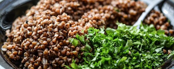 Trigo sarraceno en un plato - Sputnik Mundo