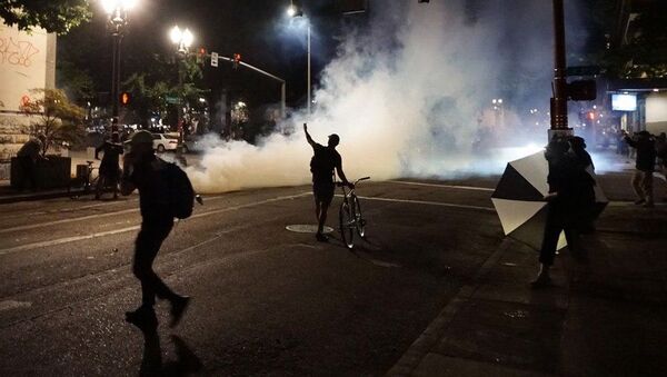 Protestas en Portland, EEUU - Sputnik Mundo