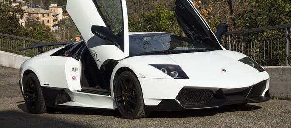 Una colección de 17 automóviles confiscados que te sorprenderá

 - Sputnik Mundo