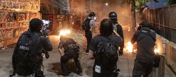 Protestas en Portland, EEUU - Sputnik Mundo