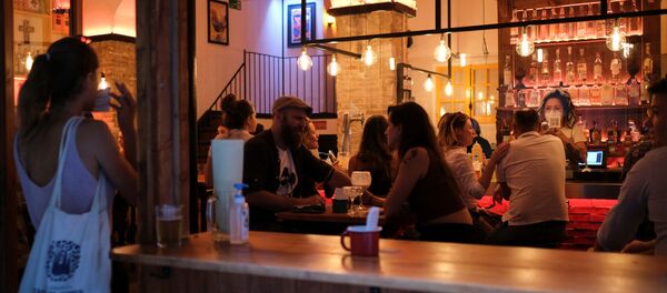 Un bar en España - Sputnik Mundo