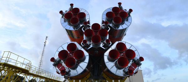 Un motor propulsor del cohete Soyuz-ST-B - Sputnik Mundo
