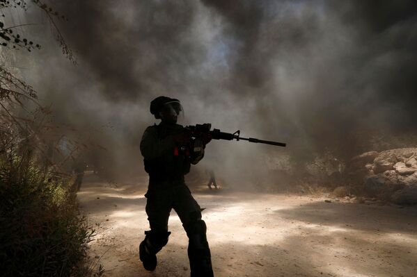 Una semana de incendios, manifestaciones y espectáculos de la naturaleza - Sputnik Mundo