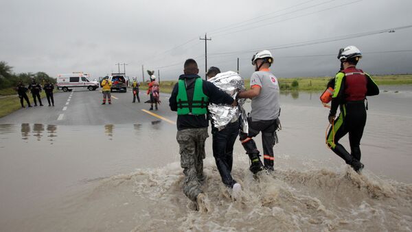 Consecuencias del ciclón Hanna, en El Carmen, a las afueras de Monterrey - Sputnik Mundo
