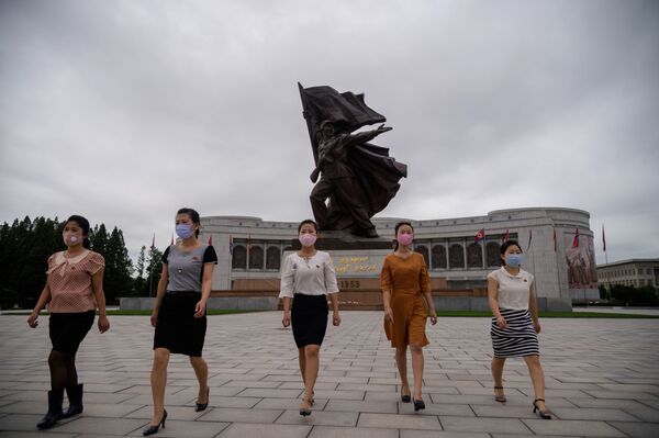 La RPDC celebra a lo grande el aniversario del Armisticio de Corea La RPDC celebra a lo grande el aniversario del Armisticio de Corea - Sputnik Mundo