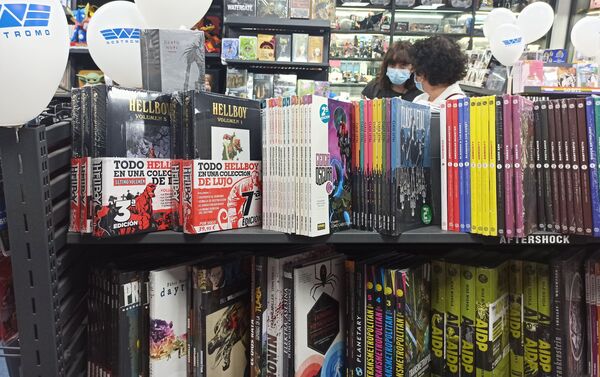 Interior de la tienda de cómics Nostromo  - Sputnik Mundo