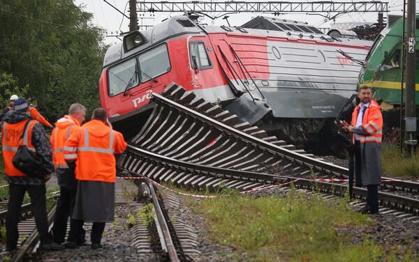 Colisión de locomotoras en San Petersburgo - Sputnik Mundo