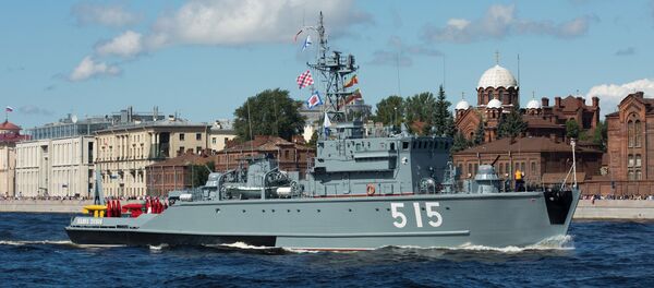 El desfile naval en San Petersburgo - Sputnik Mundo