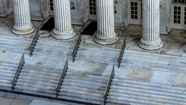Escalinata de tribunal  - Sputnik Mundo