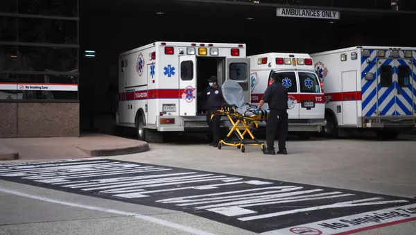 Una ambulancia en EEUU - Sputnik Mundo