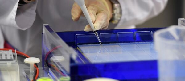 Desarollo de la vacuna contra COVID-19 - Sputnik Mundo