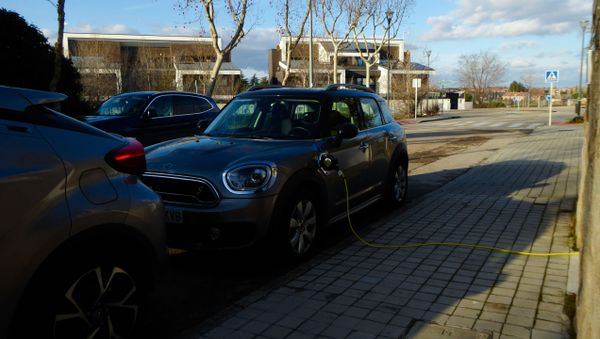Punto de recarga para autos eléctricos Punto de recarga para autos eléctricos - Sputnik Mundo