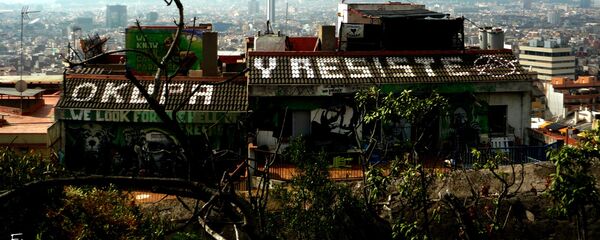 Una casa 'okupada' en Barcelona (referencial) - Sputnik Mundo