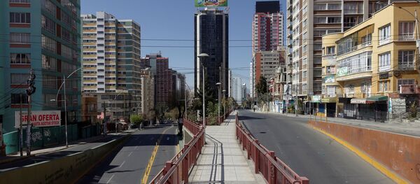 Una avenida vacía en La Paz Una avenida vacía en La Paz - Sputnik Mundo
