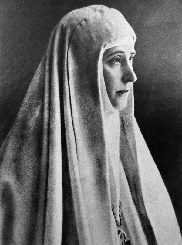 ¿Cómo la figura de una miembro real de la familia Románov se inmortalizó en el Reino Unido? - Sputnik Mundo