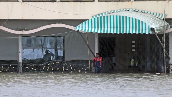 Lluvias en la ciudad india de Bombay - Sputnik Mundo