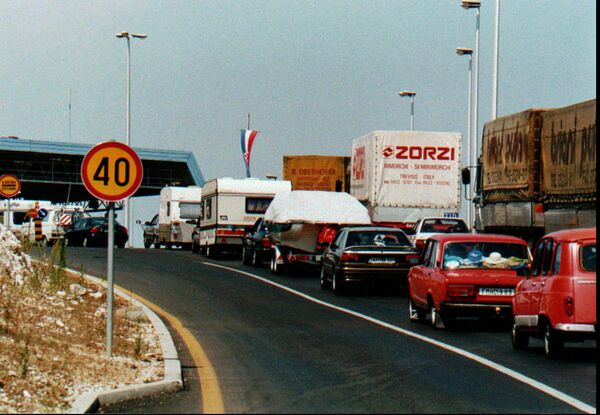 La Operación Tormenta: la limpieza étnica y el éxodo serbio ante los que el mundo cerró los ojos - Sputnik Mundo