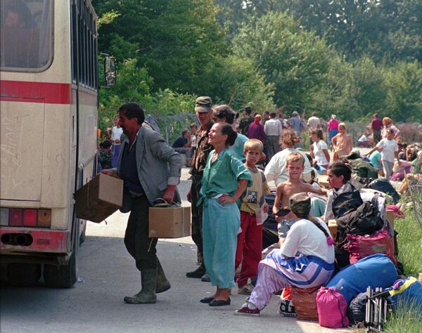 La Operación Tormenta: la limpieza étnica y el éxodo serbio ante los que el mundo cerró los ojos - Sputnik Mundo