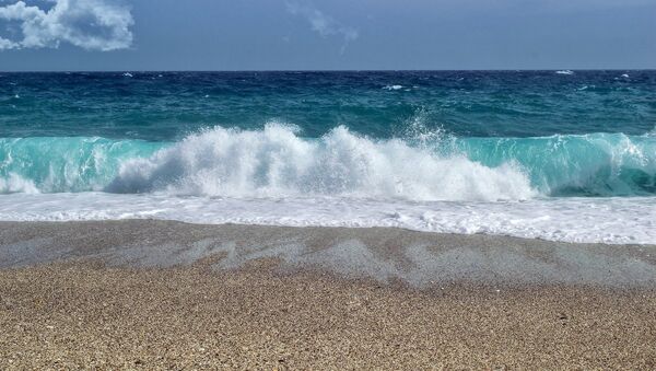 Foto referencial de una playa de Almería - Sputnik Mundo