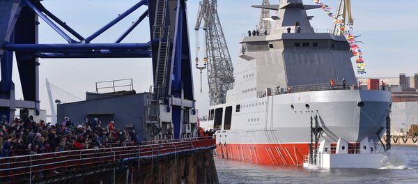 La botadura del buque armado ruso Ivan Papanin en San Petersburgo - Sputnik Mundo