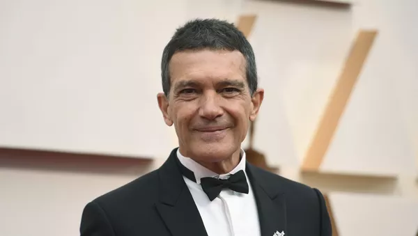 Antonio Banderas en la ceremonia de los Premios Óscar en el Dolby Theatre en Los Ángeles - Sputnik Mundo