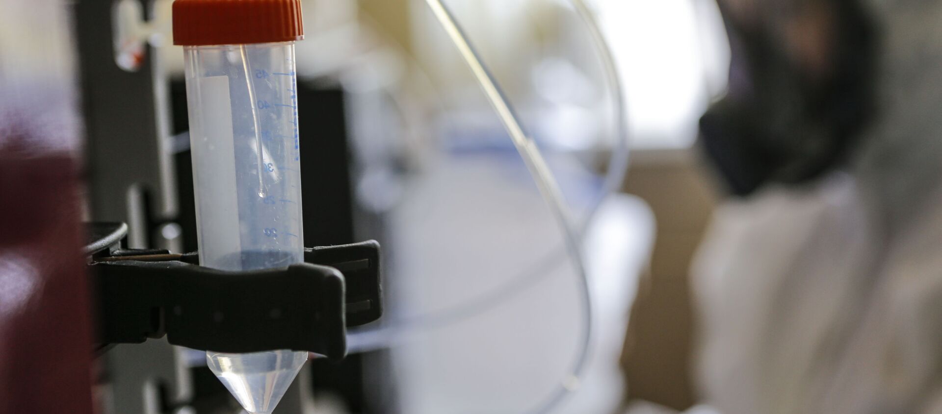 La producción de la vacuna Sputnik V - Sputnik Mundo, 1920, 15.08.2020