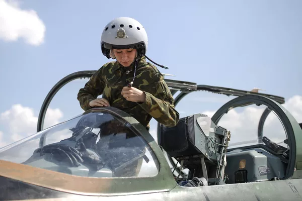 ¿Sexo débil? Las futuras pilotos de las Fuerzas Aeroespaciales rusas rompen estereotipos

