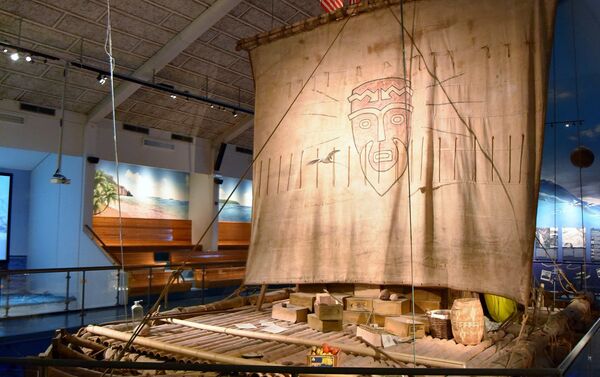 La balsa Kon-Tiki, en el Museo Kon-Tiki en Oslo, Noruega - Sputnik Mundo