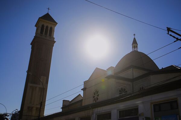 Demanda de 1,5 millones de dólares por abuso sexual en un obispado de Chile - Sputnik Mundo