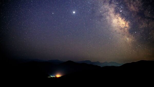 Las perseidas: la lluvia de meteoros anual más esperada, en imágenes

 - Sputnik Mundo