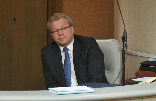 Las 10 familias con mayores ingresos en el poder ruso Las 10 familias con mayores ingresos en el poder ruso - Sputnik Mundo